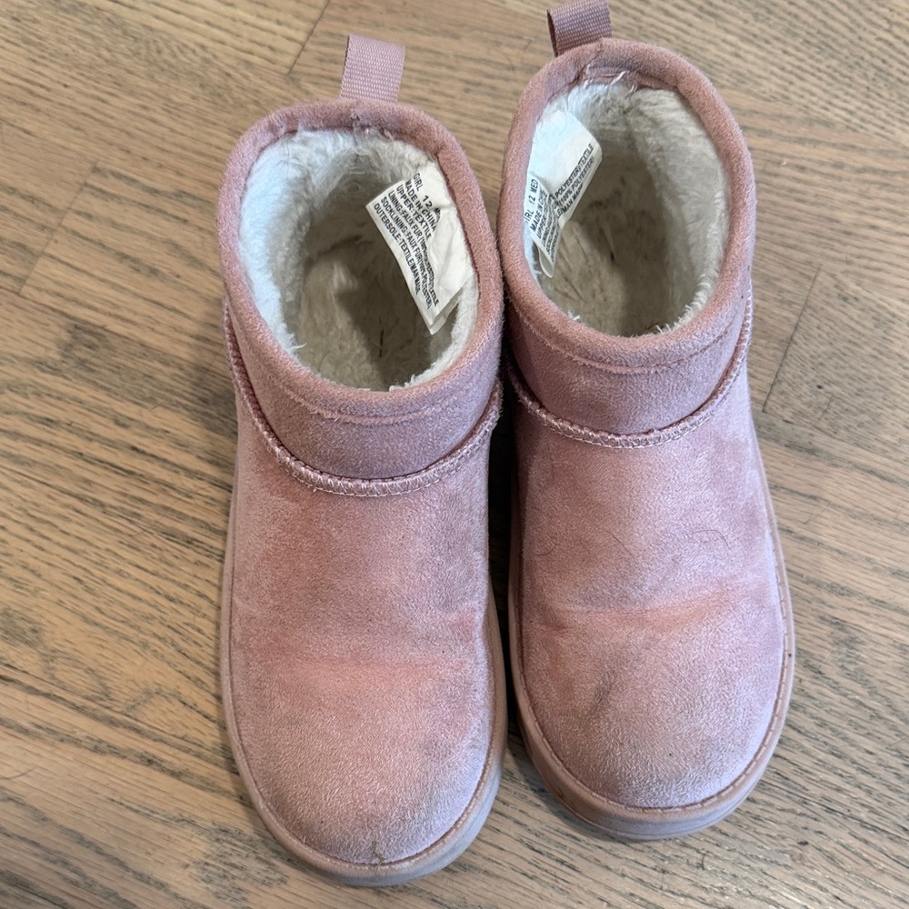 Cat & Jack Girls Suede-Look Faux Shearling Ankle Boots - Light Pink